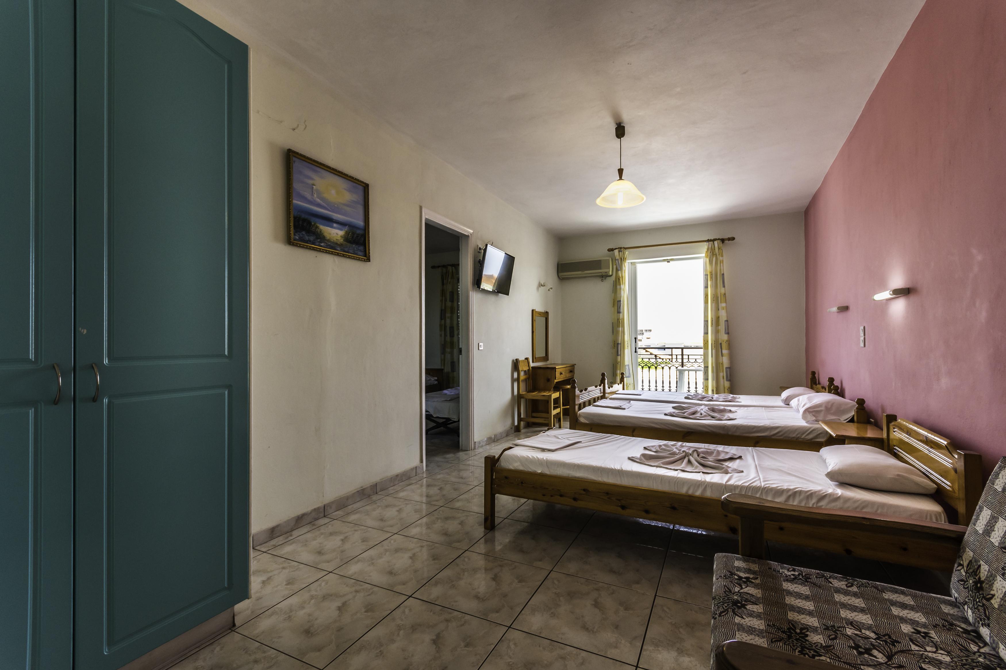 Vossos Hotel Apartments Лаганас Екстериор снимка