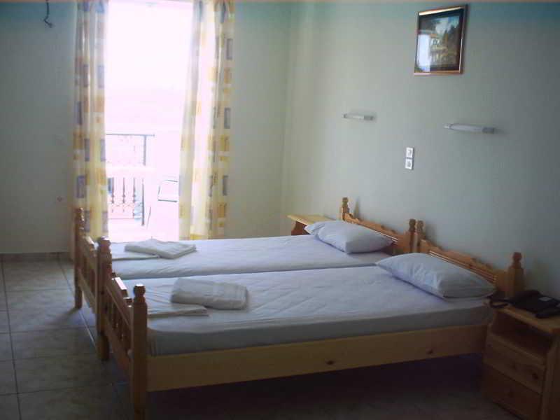Vossos Hotel Apartments Лаганас Екстериор снимка