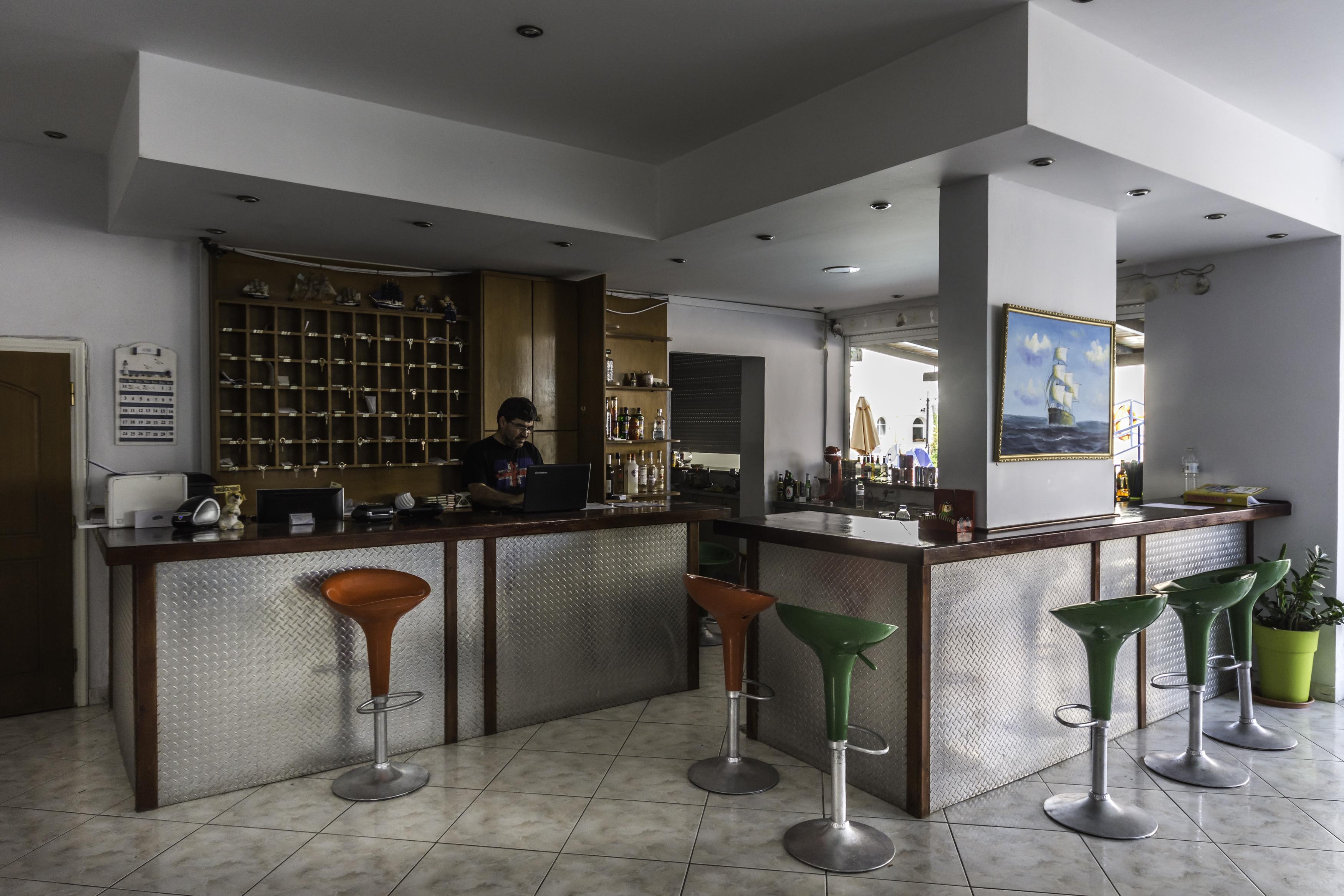 Vossos Hotel Apartments Лаганас Екстериор снимка
