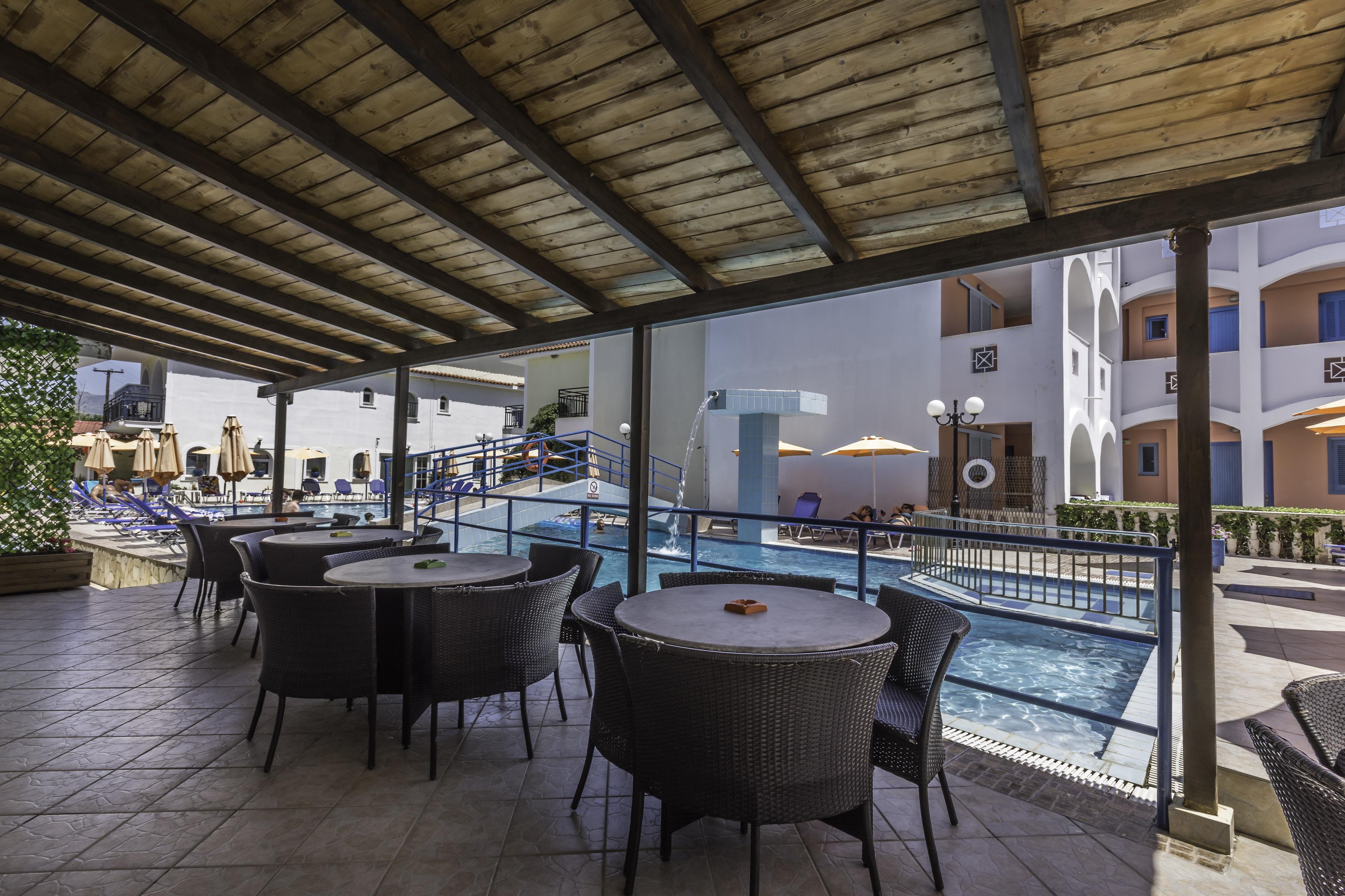 Vossos Hotel Apartments Лаганас Екстериор снимка