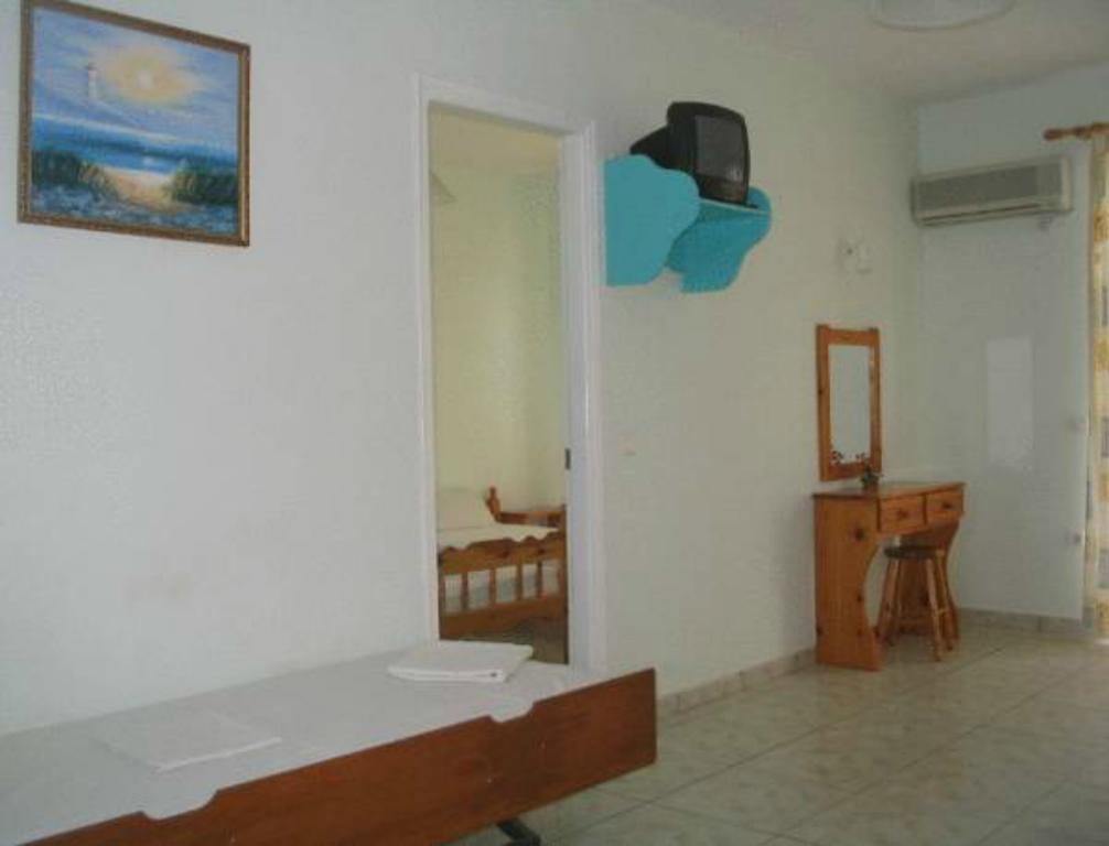 Vossos Hotel Apartments Лаганас Екстериор снимка