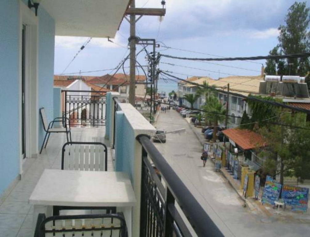 Vossos Hotel Apartments Лаганас Екстериор снимка