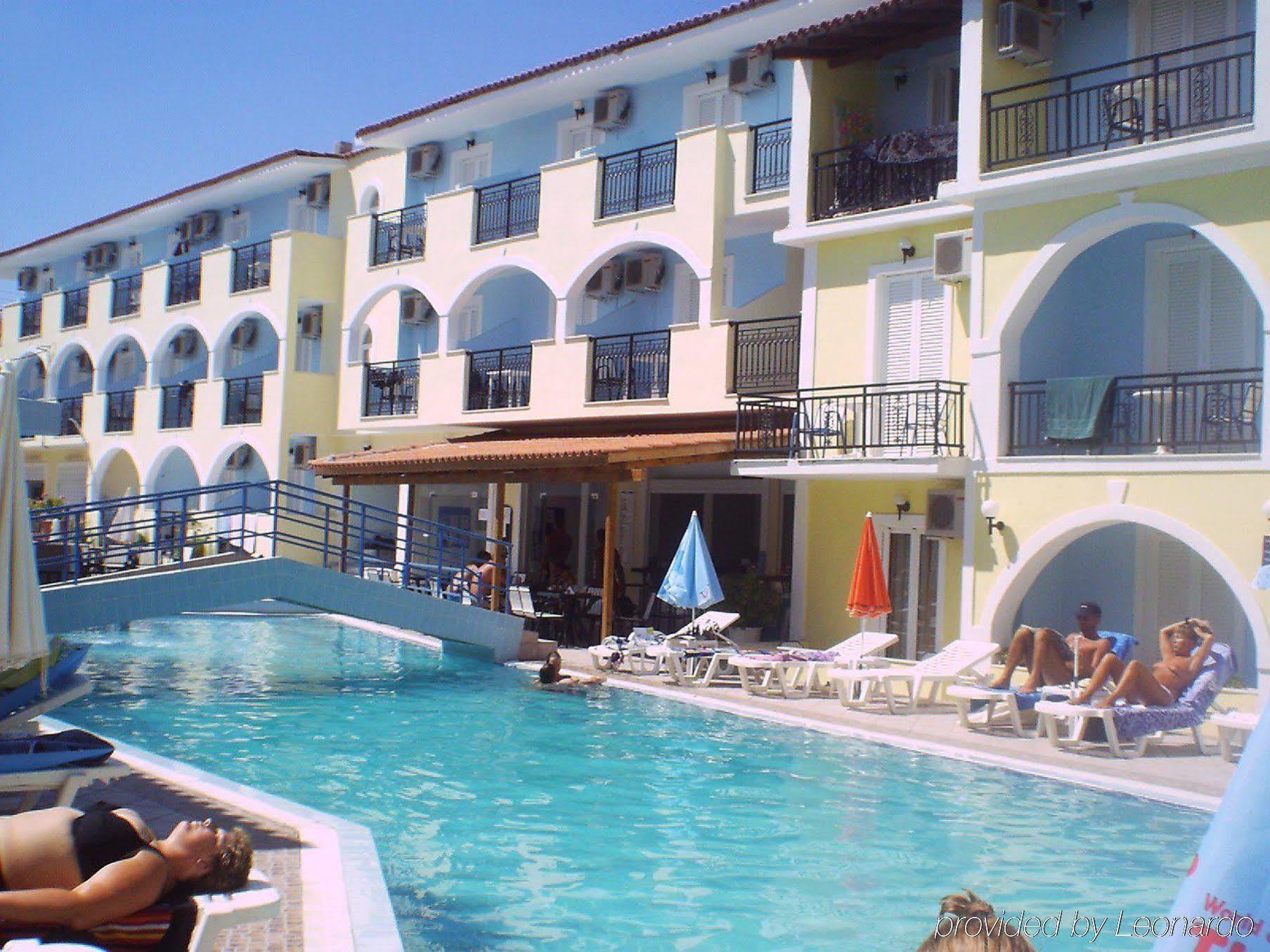 Vossos Hotel Apartments Лаганас Екстериор снимка