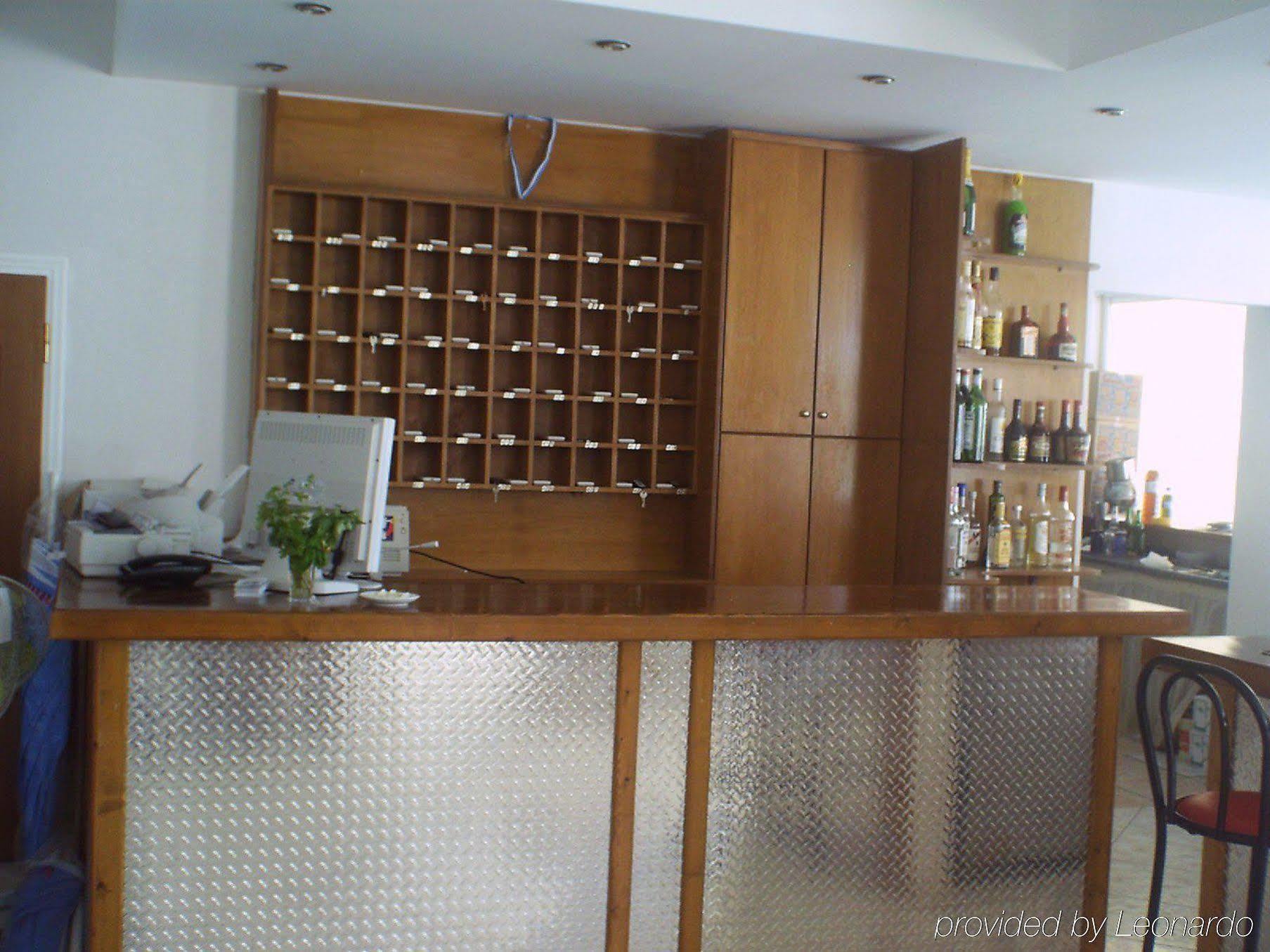 Vossos Hotel Apartments Лаганас Екстериор снимка